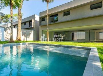 Casa · 936m² · 4 Quartos · 6 Vagas · Casa em Condominio Maravilhosa !!!!
