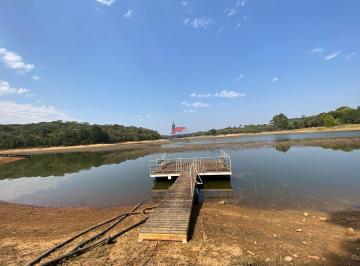Casa de 6 quartos, Ibiúna · Chácara pé-na-água com rampa e pier para barcos, represa de ibiúna