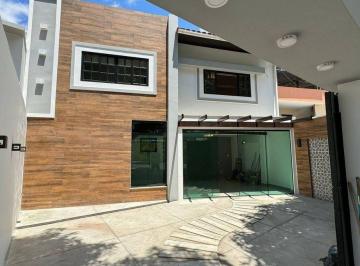Casa · 75m² · 2 Quartos · 1 Vaga · Ótima casa duplex compacta na Vila Capri Araruama