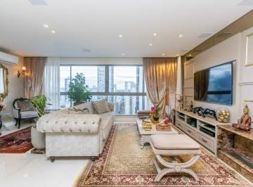 Apartamento · 160m² · 3 Quartos · 3 Vagas · Apartamento Quadra Mar à venda em Balneário Camboriú com 3 suítes