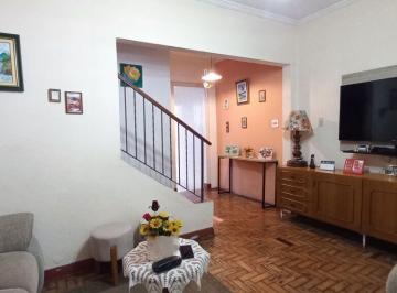 Casa · 80m² · 2 Quartos · 1 Vaga · Sobrado Residencial/Comercial em Travessa da Av. Washington Luis.