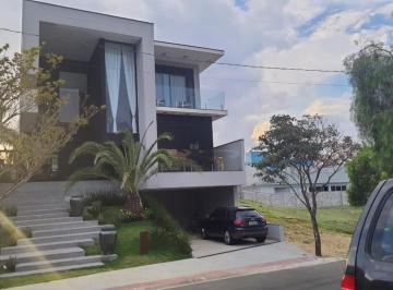 Casa · 320m² · 4 Quartos · 4 Vagas · Casa em condomínio de Valinhos