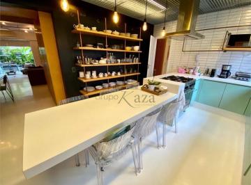 Apartamento de 3 quartos, São Paulo · Apartamento Garden em Moema com 3 quartos e 228 metros quadrados