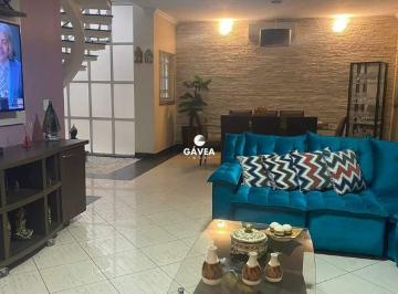Casa · 291m² · 4 Quartos · 2 Vagas · Casa à venda no Vila Valença em São Vicente.