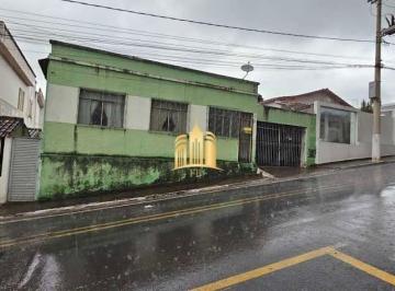 Foto 01 · Imperdível casa à venda no Centro de Santo Antônio do Monte-MG: 4 quartos, 1 sala, 1 banheiro, 2 vag