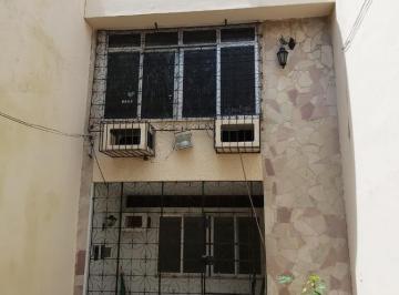 Comercial de 6 quartos, Belém · Casa comercial de 2 pavimentos com 200m2, 6 quartos e vaga p/ 3 carros em Nazaré/Belém-Pa