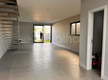 1- · Casa Residencial de 3 dorms no bairro Ingleses