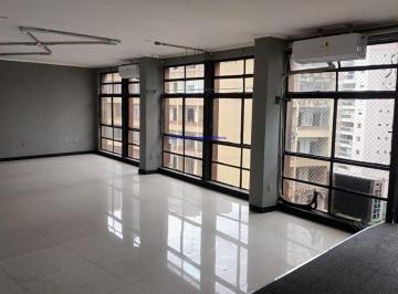 Foto 01 · Conjunto Comercial 100m² e 02 banheiros. Condomínio com recepção e segurança. Excelente localiza