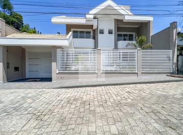 Casa · 350m² · 3 Quartos · 4 Vagas · Casa de Alto Padrão com Campo de Futebol