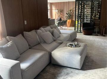 Apartamento de 2 quartos, Curitiba · Apartamento Água Verde 2 Dormitórios 2 suites 4 Vagas Alto Padrão