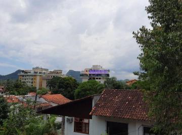 b9a752e0c21565fbd49345d8c16d0fa3b083b621 · Belíssima casa em condomínio em Charitas com 6 quartos