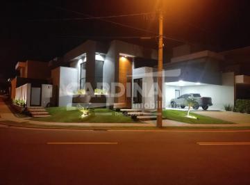 Casa · 420m² · 3 Quartos · 4 Vagas · CASA À VENDA