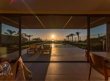 Casa · 458m² · 5 Quartos · 4 Vagas · Casa Trancoso Na Praia do Estaleiro em Balneário Camboriú