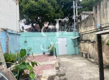 Casa · 300m² · 2 Quartos · 1 Vaga · Maracanã- Rua Professor Eurico Rabelo- Amplo terreno, servindo para diversos fin