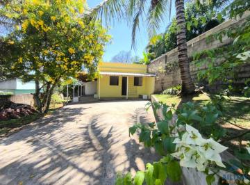 casa-linear-com-2-quartos-a-venda-no-bairro-perocao-guarapari-es2223294.jpeg · Casa Linear com 2 Quartos à Venda no Bairro Perocão - Guarapari/ES