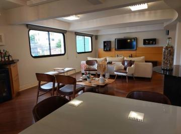 Apartamento · 240m² · 4 Quartos · 3 Vagas · Amplo apartamento em excelente localização no Anália Franco.