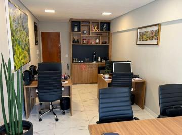 Comercial · 28m² · 1 Vaga · Sala comercial no Tatuapé de 28 m², 1 banheiro e 1vaga de garagem.
