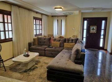 Casa · 400m² · 4 Quartos · 6 Vagas · Sobrado na Vila Formosa com 4 quartos, 1 suíte, 6 vagas de garagem.