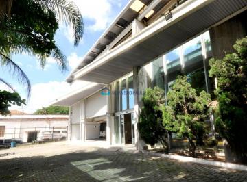 Comercial · 1970m² · Excelente prédio comercial na Barra Funda. Para locação!