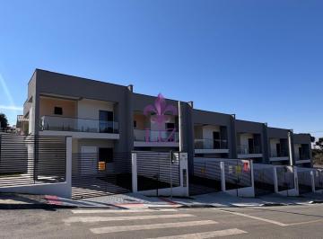 Casa de 3 quartos, Quatro Barras · Lindos sobrados em Quatro Barras