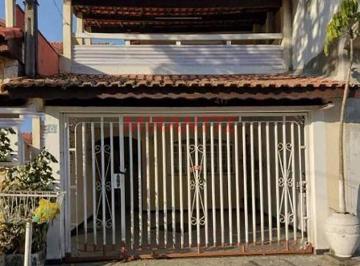 0f7aba756e8ee78c59fd3b9da7b47341.jpg · Sobrado de 230m² com 5 quartos