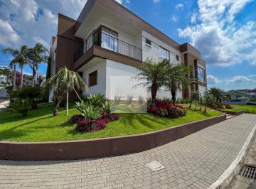 Casa · 495m² · 3 Quartos · 4 Vagas · Linda casa no Golden Park