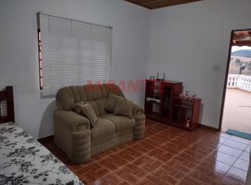 3a1025202cd69a6bb37e1101a32ec95e.jpg · Chácara com 6 quartos