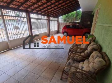 Casa de 5 quartos, Guará · 5 Quartos sendo 2 suítes na QE 30 Guará II, 350m²