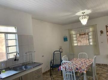 Casa · 87m² · 4 Quartos · 1 Vaga · Casa à venda com 2 dormitórios com quintal amplo.