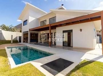 Casa · 337m² · 4 Quartos · 2 Vagas · Casa a venda/Aluga em condomínio com 3 quartos - 640m² - Bairro Urbanova