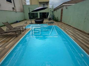 Casa · 390m² · 4 Quartos · 2 Vagas · Luxuosa Casa Duplex com Piscina Aquecida e Espaço Gourmet: Viva o Melhor do Conforto e Entretenimen