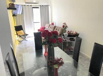 Apartamento · 60m² · 2 Quartos · 1 Vaga · Dois dormitórios com suite. Piscina. Próximo à praia. Bonito