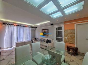 a2d826608d1acafdde31c41b26d204e16503fedb · Apartamento beira-mar com sacada — Pitangueiras — Guarujá