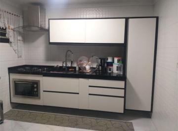 Casa de 3 quartos, Guarulhos · Sobrado com 3 quartos à venda em Vila Galvão - SP