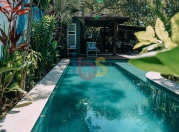 Casa · 300m² · 5 Quartos · 2 Vagas · Casa com 05 quartos no Centro de Trancoso