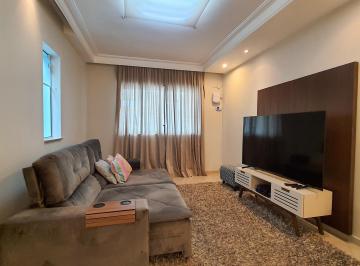 Casa de 3 quartos, São Paulo · Casa à venda no Butantã, 3 suítes, 4 vagas, quintal com churrasqueira.