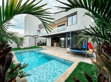 Casa · 315m² · 4 Quartos · 6 Vagas · Casa com 4 quartos à venda no Condomínio Varanda Sul - Uberlândia/MG