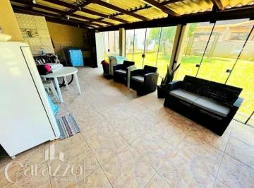 Apartamento · 120m² · 3 Quartos · Sobrado com 03 dormitórios a duas quadras da praia!