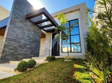 Casa · 169m² · 3 Quartos · 4 Vagas · Casa para venda na Vila Becker com 169 metros  , com 1 suíte e dois quartos, piscina, área gourmet,