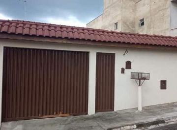 kb2usmy2nwflzde4zdu4nwq1_md · Casa com 3 dormitórios! Imóvel independente  em Bairro residencial