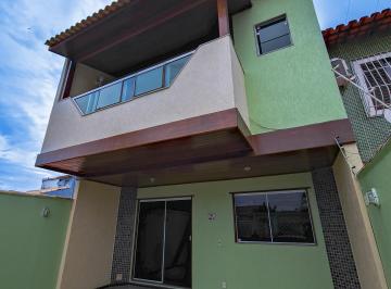 Casa de 4 quartos, Cabo Frio · Casa Triplex de Luxo com 4 Suítes – Espaço e Sofisticação