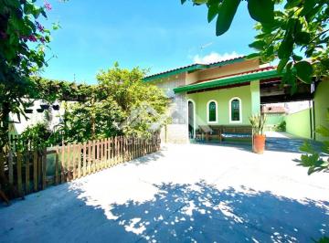Casa · 182m² · 3 Quartos · 3 Vagas · Casa em Peruíbe