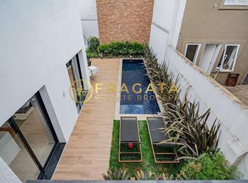 Casa · 415m² · 4 Quartos · 4 Vagas · Casa à venda no Jardim Paulista com 4 suítes e 415m² de área privativa