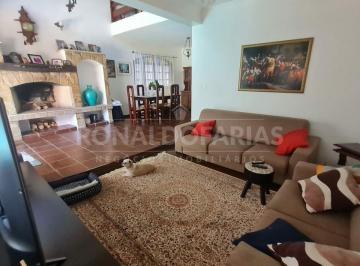 Casa · 244m² · 3 Quartos · 4 Vagas · Sobrado a Venda com 3 dormitórios e 4 vagas Região de Interlagos próximo ao  COLEGIO  HUMBOLDT