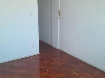 Apartamento de 2 quartos, Rio de Janeiro · Olha apartamento claro bem arejado bem localizado a 5 min centro do Méier 