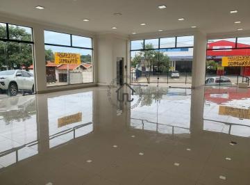Comercial · 400m² · Salão Comercial à venda no Centro de Vinhedo.