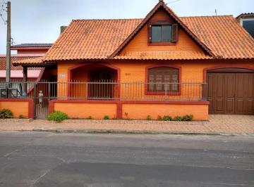 Casa · 5 Quartos · 1 Vaga · CASA A 50M DO MAR