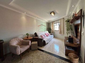 Casa · 150m² · 3 Quartos · 3 Vagas · Sobrado a venda na mooca com quintal e 3 vagas de garagem