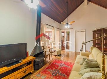 Apartamento · 228m² · 4 Quartos · 2 Vagas · Cobertura em Rua Jaraguá - Bela Vista - Porto Alegre/RS