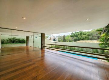 fyhrgqi2nwqzodk4nje0ntgz_md · CASA EM RUA FECHADA - 1.331 m2 de terreno com 900 m2 de área construída
